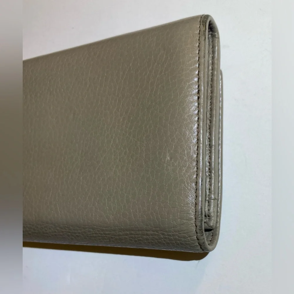 Gucci Soho Interlocking G Leather Continental Snap/Flap Closure Wallet